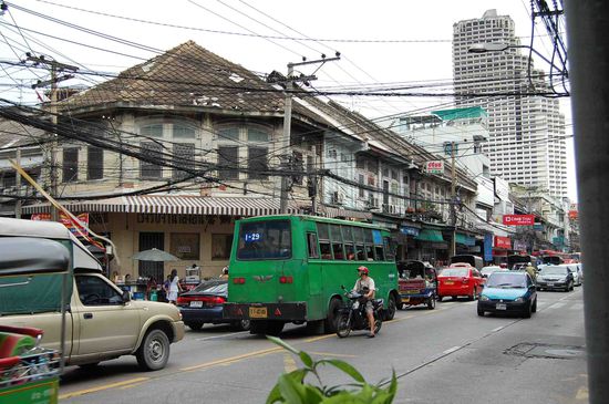 Bangkok - nähe Taksin-Brücke
