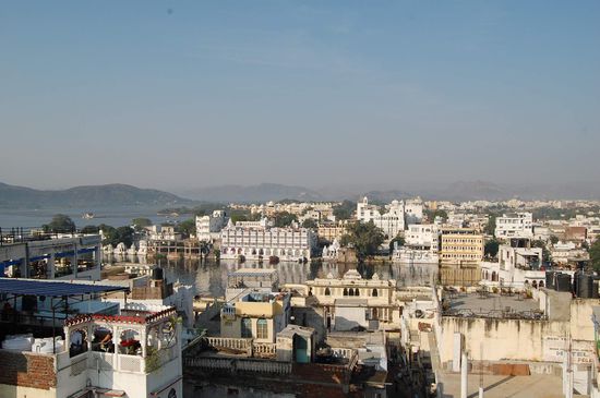 Blick von der Dachterasse auf einen Teil des See