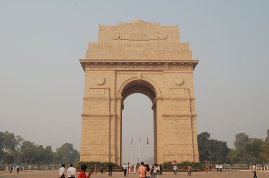 In den Steinen sind all die Namen der Opfer eingraviert