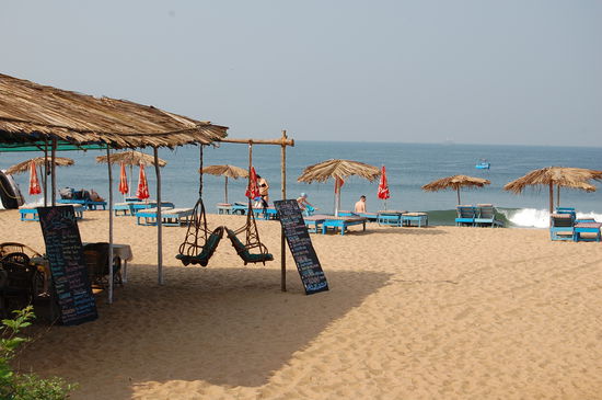 "Unser" Strandabschnitt mit "unserer" Beachbar