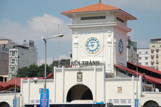 Benh Thanh mit Uhrturm