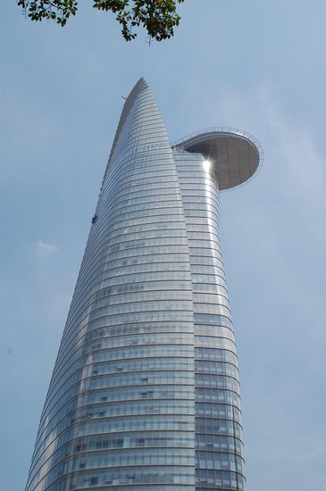 Oben rechts der HubschrauberLandeplatz