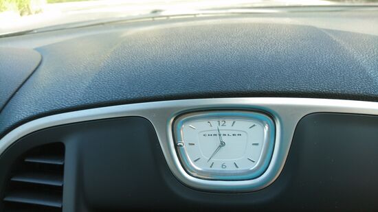 Alles elektrisch in dem Auto, nur die Uhr nicht...