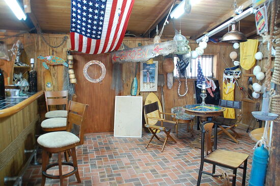 Die eben erwähnte Bar