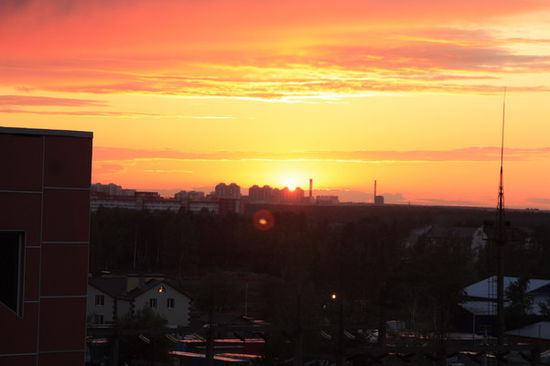 Sonnenuntergang über dem Großraum Moskau