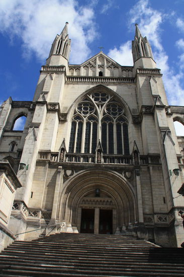 bedrohliche katholische Kirche Dunedin