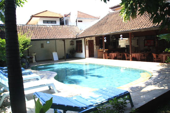 Restaurant mit Swimmingpool