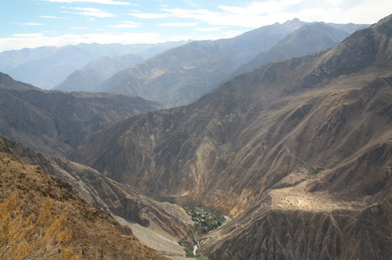 Canyon mit Oase fuer die Touristen