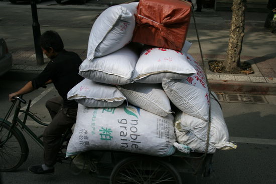 was passt denn alles auf ein radl?????