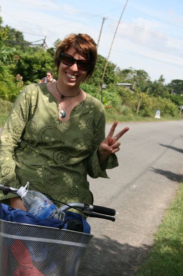 Jaaa mia san mi'm Radl do, ja mia san mi'm Radl do, ....