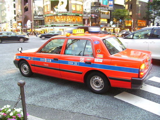 typisches Taxi in Tokyo