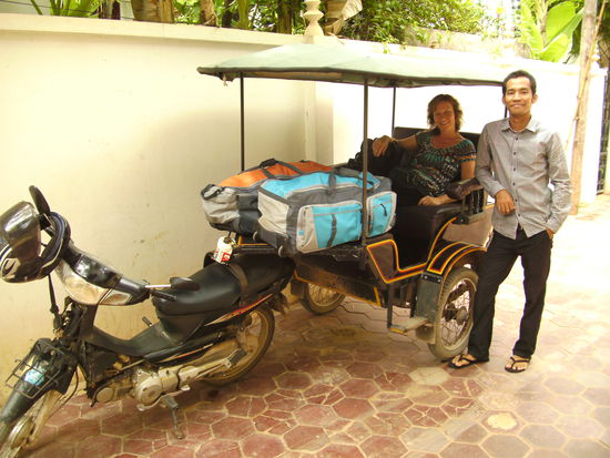 Malay bringt uns zum Flughafen