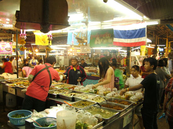 Nachtmarktimpression