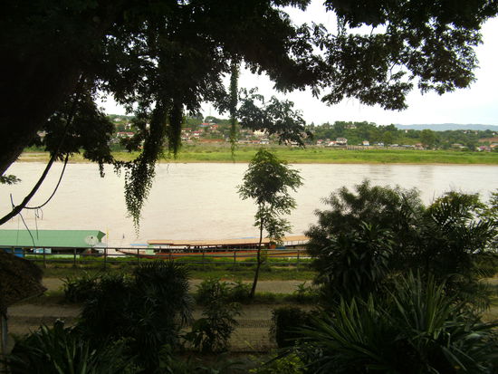 Blick von unserer Terrasse auf den Mekong