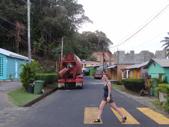 Schutzwegfragment oder  Feli goes Abbey Road