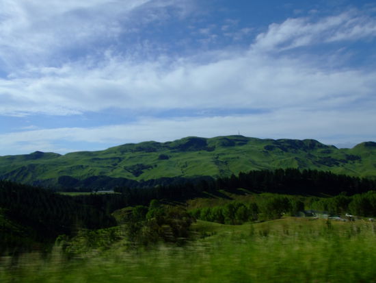 Rückweg durch die grünen Hügel