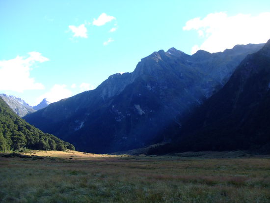 Warten auf die Ankunft des Flugzeuges...
