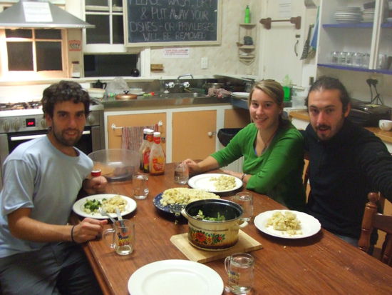 Spanische Tortilla.
Mit Rodrigo (Buenos Aires) und Iñaki (Santiago de Chile)