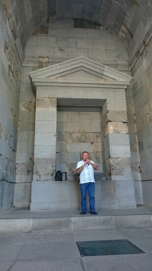 Eine besondere Atmosphäre erzeugt der Mann mit seiner Duduk.