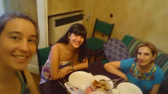 Dinner mit Naira & Arshaluis
