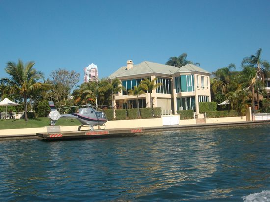 ... und einen Helikopter natürlich auch