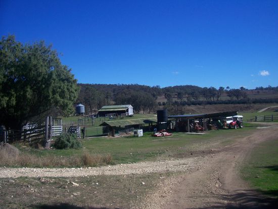 Blick auf einen Teil des Hofes
