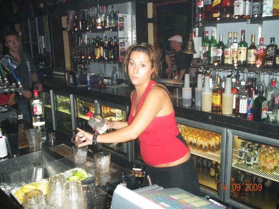 unser baby bei der arbeit...kostenlose drinks die ganze nacht