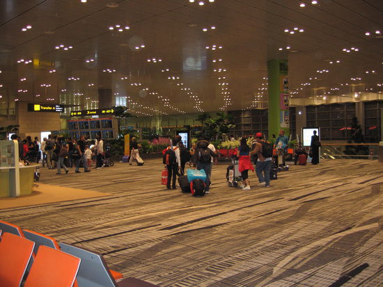 Singapor Airport ......... das ist alles Teppich des is so arg