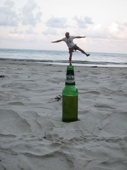Spielerei am Strand von Tribulation.