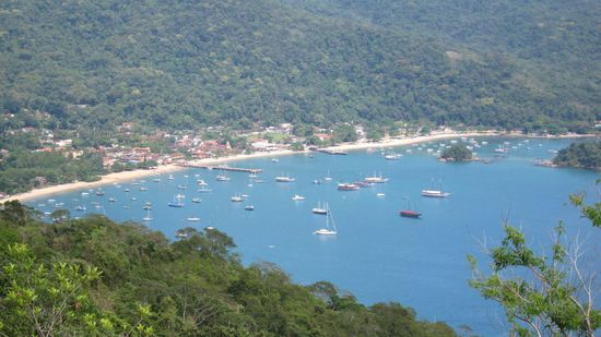 Ausblick auf Ilha Grande vom Dschungeltrail aus.