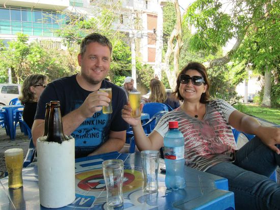 Hier unsere Hosts. Danke noch mal an der Stelle, dass ihr uns bei euch aufgenommen habt, geduldet und uns Brasilien von einer sehr schönen Seite gezeigt habt.