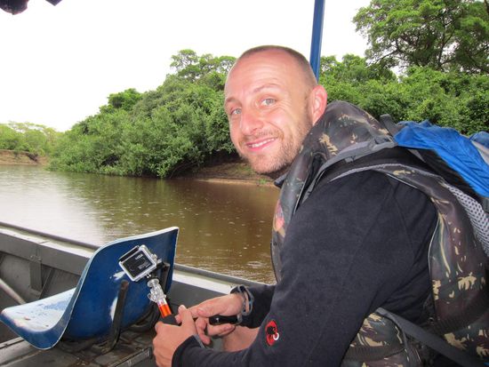 Gernot mit der GoPro und ich mit der Digicam ausgestattet, der Finger am Auslöser. Es könnte ja etwas auftauchen, dass wir dann doch nicht erwischen, weil wir zu langsam sind 