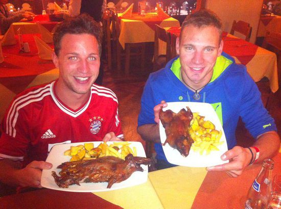 Cuy, sieht komisch aus, schmeckt auch so gg. Das Linke lacht sogar noch!