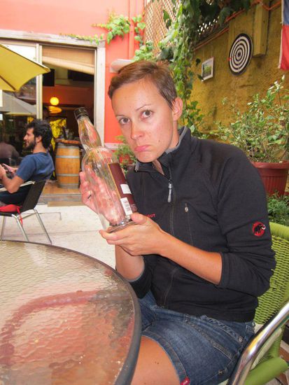 Sagen wir wie es ist. Es hat einfach keinen Sinn mehr ohne Schnaps von der Mama 