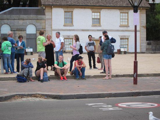 Warten auf dass die gratis Tour los geht.