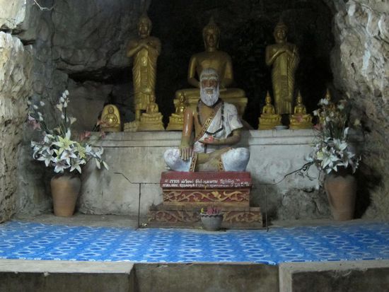 Hier der Beweis! Santa Claus ist Buddhist !