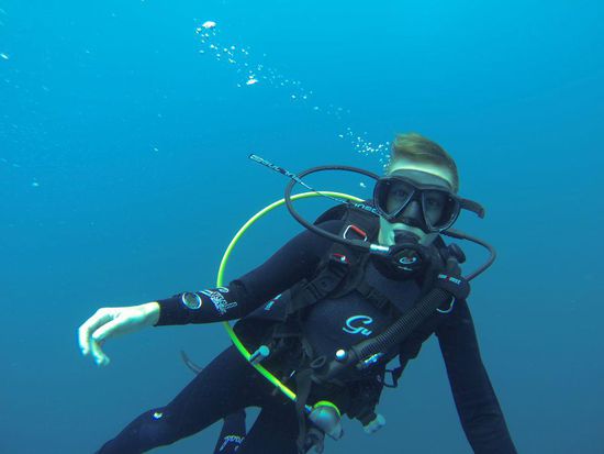 10 Uhr, Frisur hält nicht, verdammt. Auf gehts oder besser runter gehts!