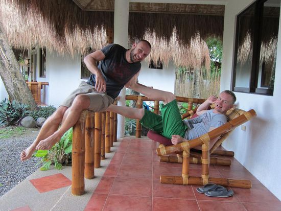 Rumlungern, -albern und -trinken 