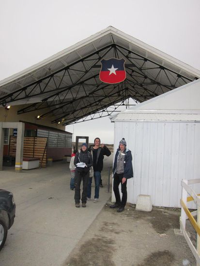 Bei der ersten von vier Grenzüberschreitungen gg. Kathi mit den beiden Jungs aus Deutschland.