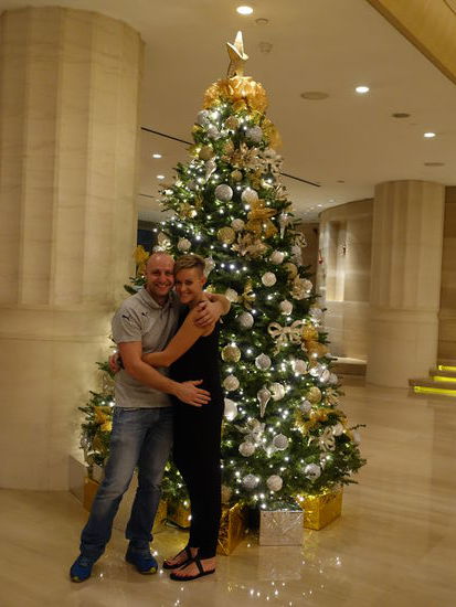 Weihnachtsbaum in der Lobby - der war sogar echt und roch so gut, dass wir jedesmal beim Vorbeigehen dran schnuppern mussten