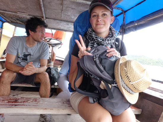 Mit dem Bootstaxi geht's von der Fähre zum Strand