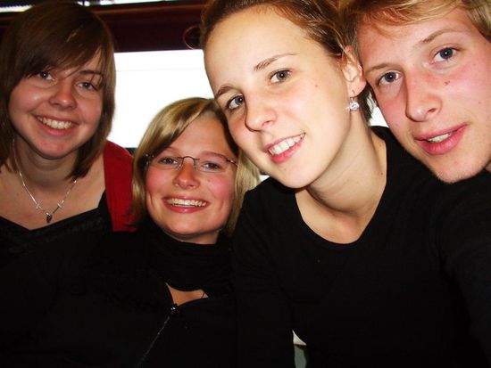 vorm Abflug im Flughafen in Santiago