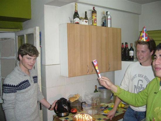 Törööö, beim Ständchen singen in Julius WG