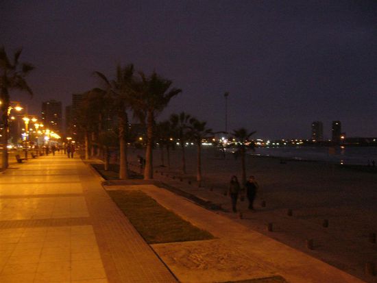 Die schöne Strandpromenade