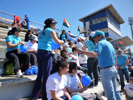 Unsere Schule ( Ich hatte auch so ein hellblaues T-Shirt) 