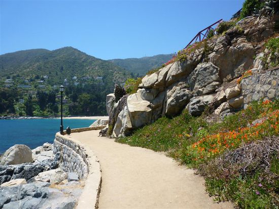 Der Weg führt ganz lang an der Küste entlang