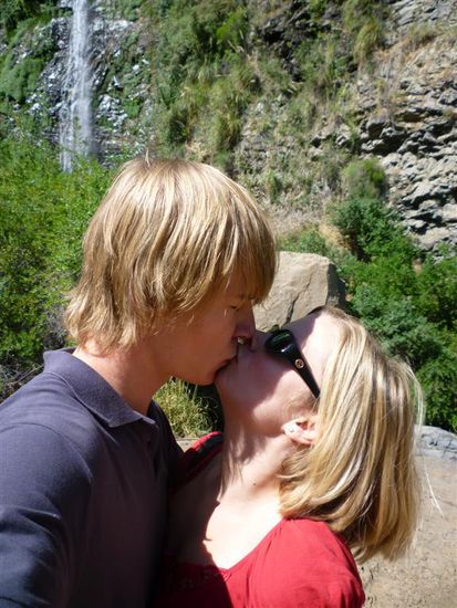 Ganz einsam am Wasserfall 