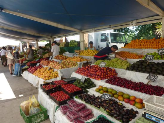 Auf einem kleinen Markt