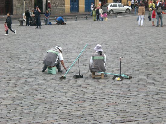 Putzfrauen auf Plaza de San Francesco