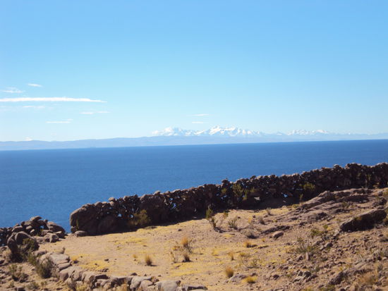Aussicht von Tagile auf die Berge in Bolivien